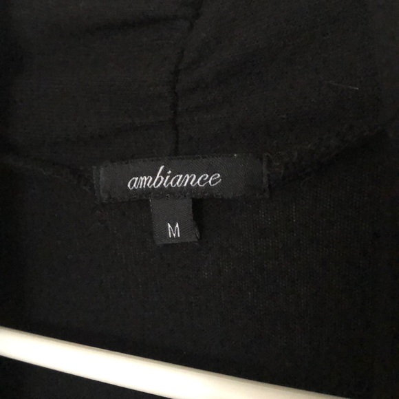 Black cardigan medium - Picture 2 of 3